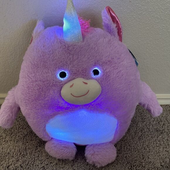 Hug Me Light Up UNICORN Walgreens 14" Stuffed Animal Plush Toy BNWT - Picture 5 of 5